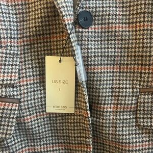 Ebossy Lapel Wool Blazer w/Houndstooth Pattern